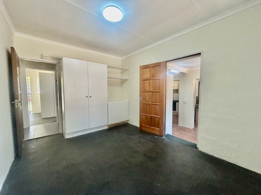 5 Bedroom Property for Sale in Ifafi North West